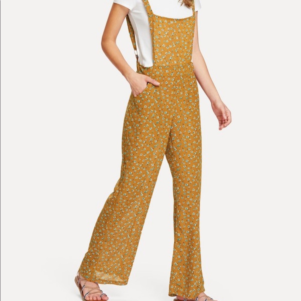 Calico print overall/jumpsuit